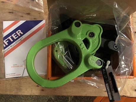 product-1-1 drum lifter clamp (2)(001)